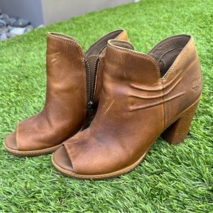 Timberland lug sole peep toe bootie